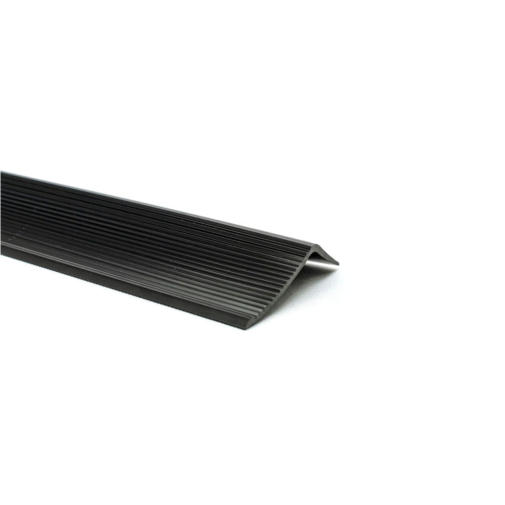 Nariz de Escalon PVC 45mm Adhesivo Nefusac Rodo Paso 100414 Negro 1mt