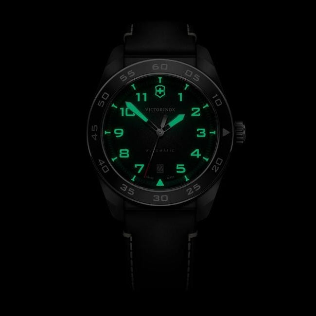 Reloj Swiss Army Automático Negro Correa cuero